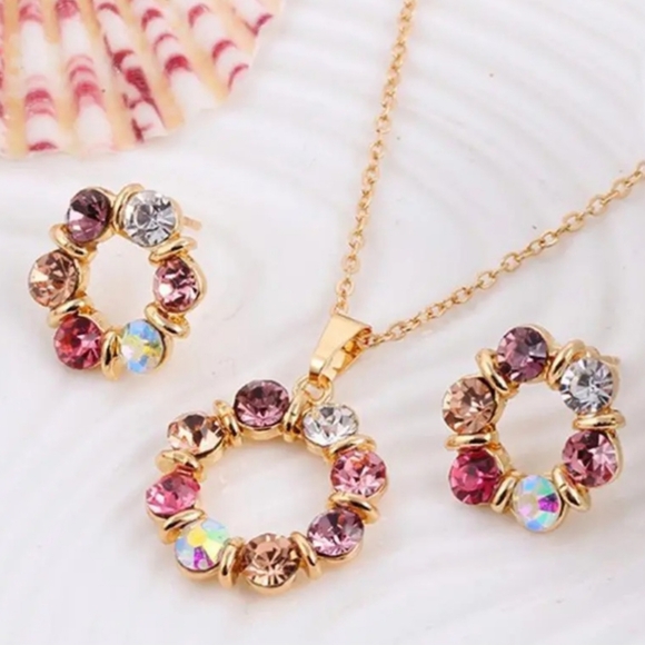 Elegant Multicolor Jewelry Set - Picture 3 of 5